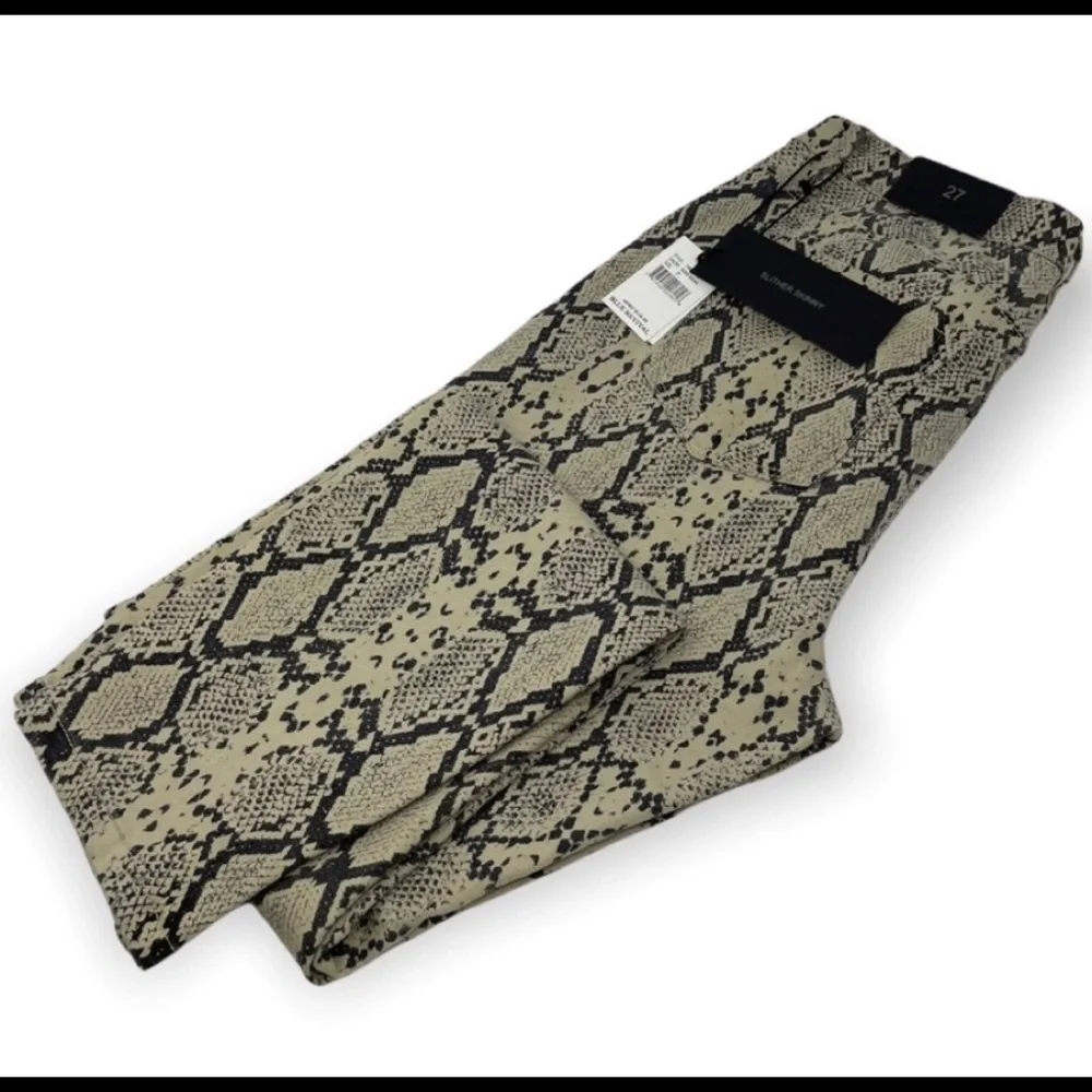 🛍️SALE🛍️ BLUE REVIVAL Slither Skinny Leg Sand Snake Print Jeans - Picture 3 of 13